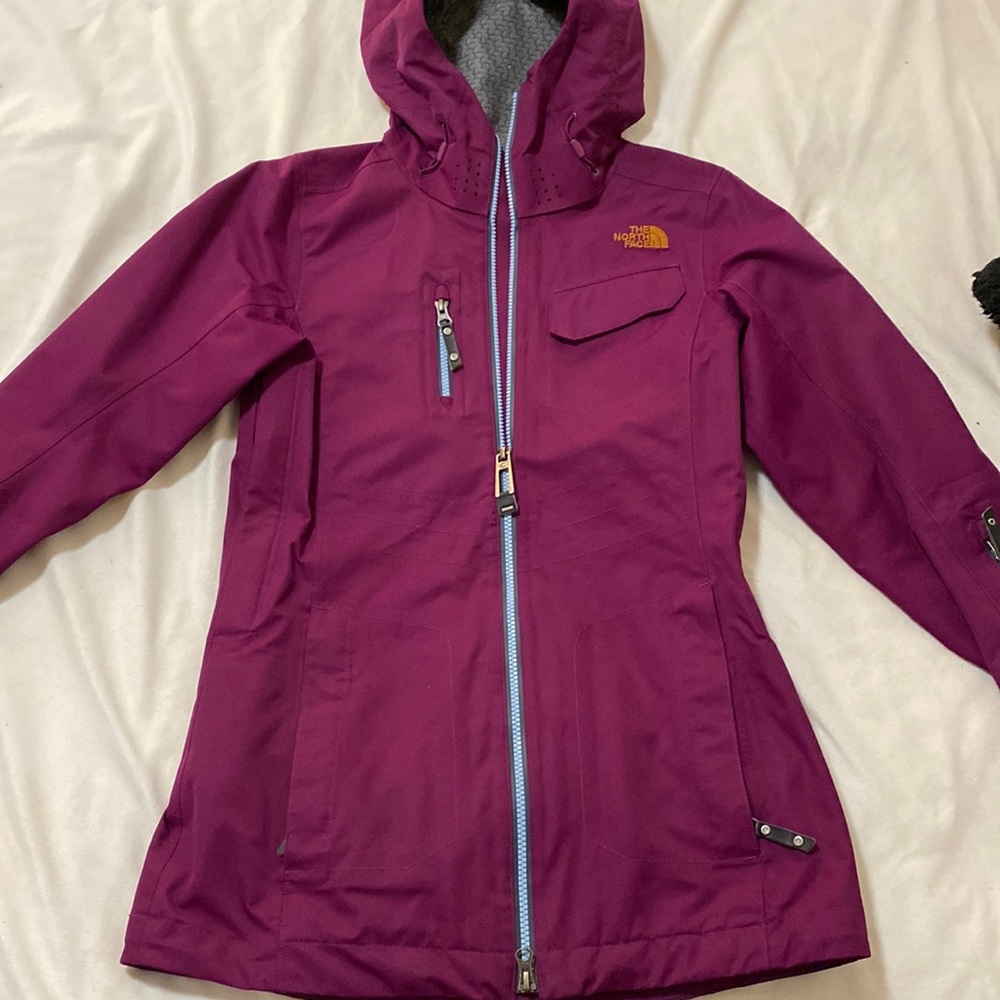 North Face NEW Rain jacket